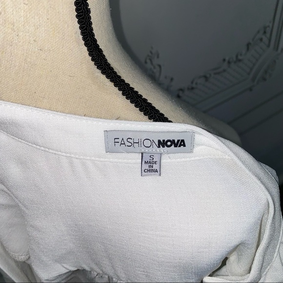 Fashion Nova White Deep V Flowy Blouse | Size S - Picture 7 of 8